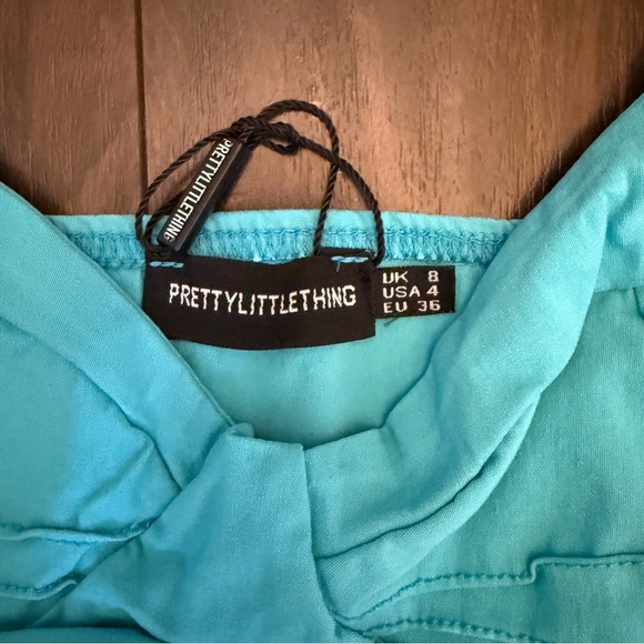 PrettyLittleThing Turquoise Strapless Top - Picture 2 of 4